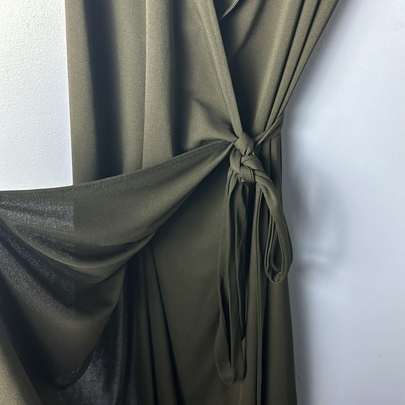 Isaac Mizrahi for target all black elegant form fitting midi wrap dress Size XXL - Picture 6 of 10